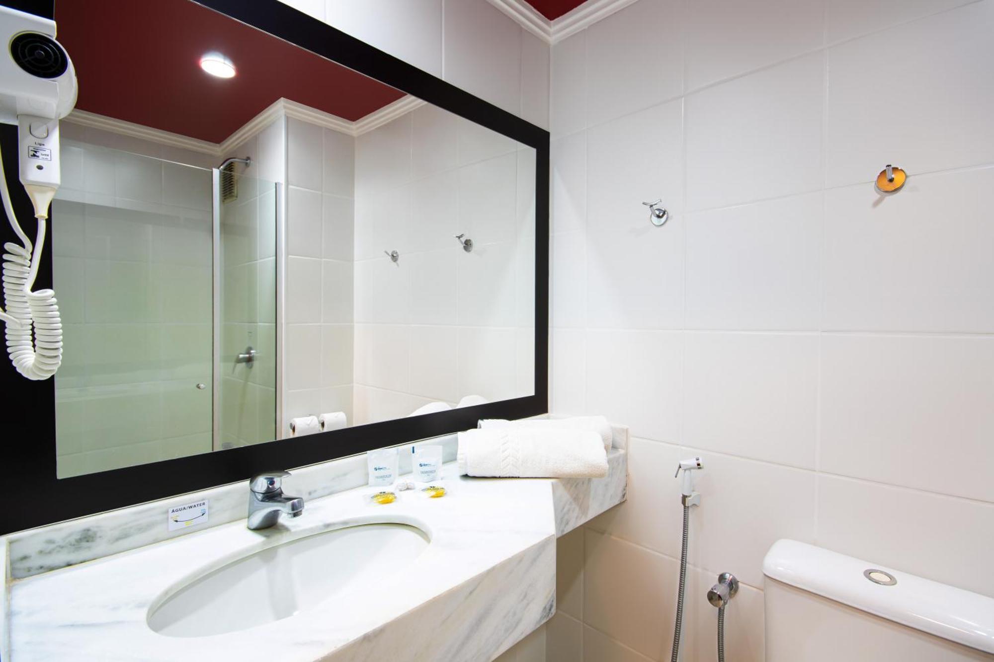 Hotel Dan Inn Sao Carlos By Nacional Inn Dış mekan fotoğraf