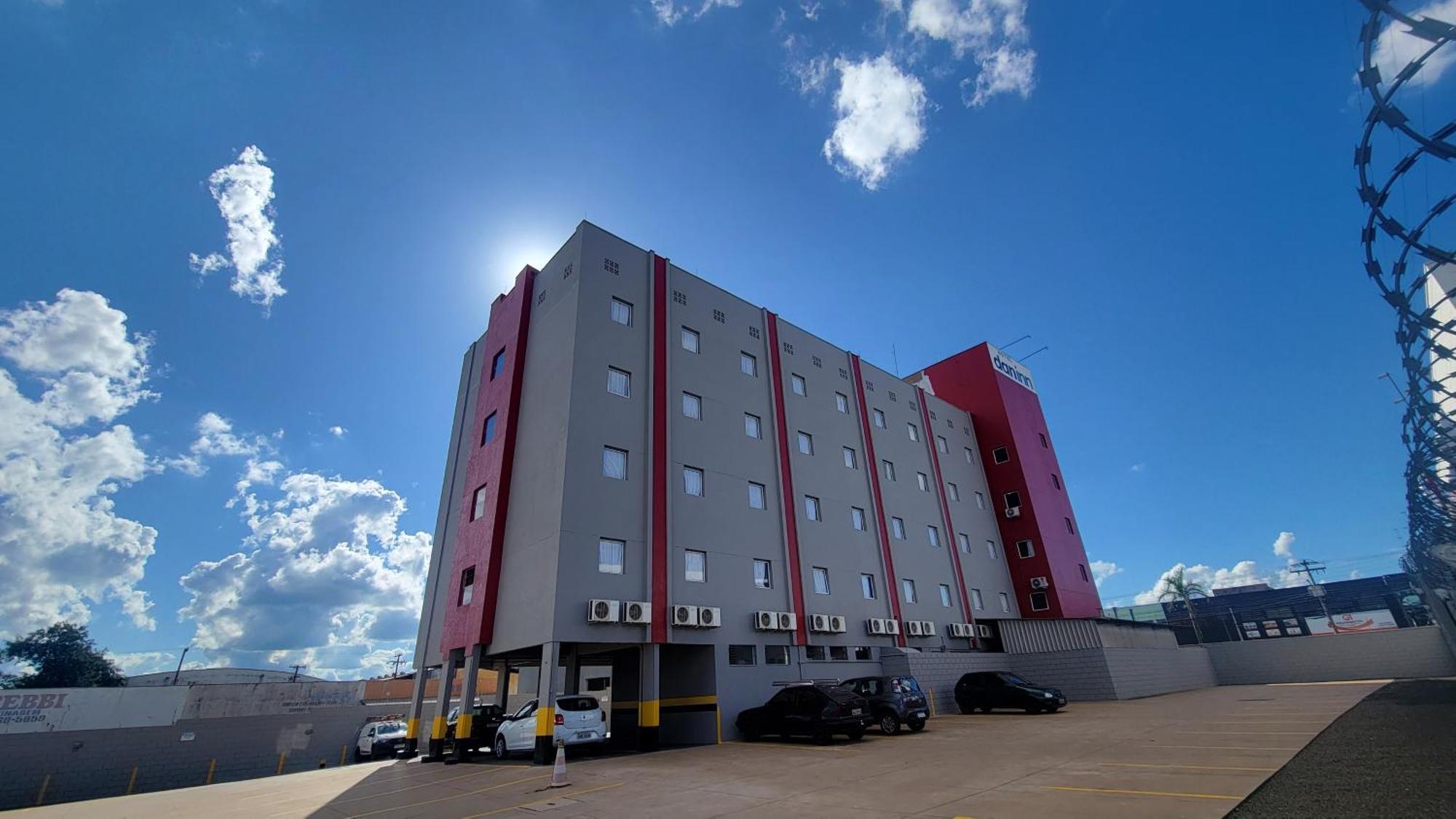 Hotel Dan Inn Sao Carlos By Nacional Inn Dış mekan fotoğraf
