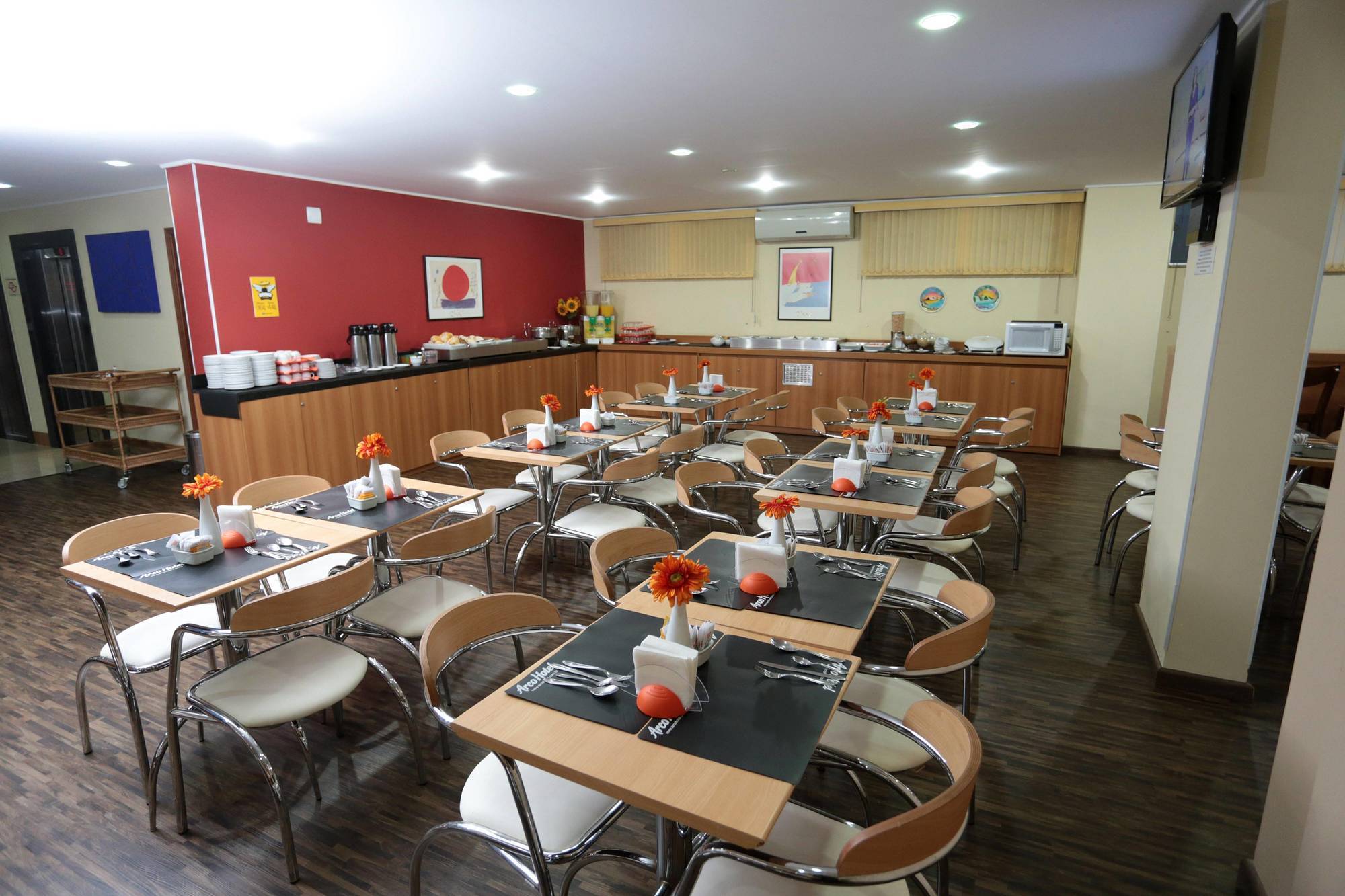 Hotel Dan Inn Sao Carlos By Nacional Inn Dış mekan fotoğraf