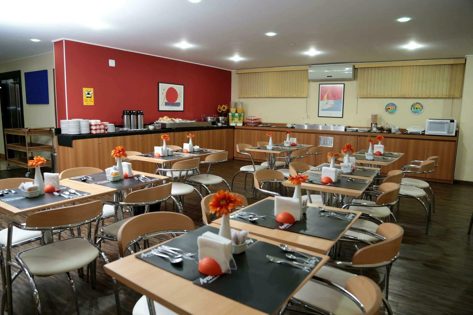 Hotel Dan Inn Sao Carlos By Nacional Inn Dış mekan fotoğraf